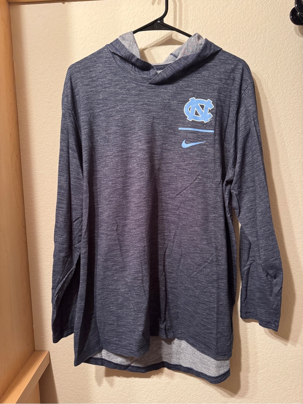 UNC Nike Heathered Navy Hooded Pullover - Large
